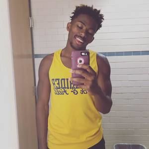 Meet your Posher, Addison